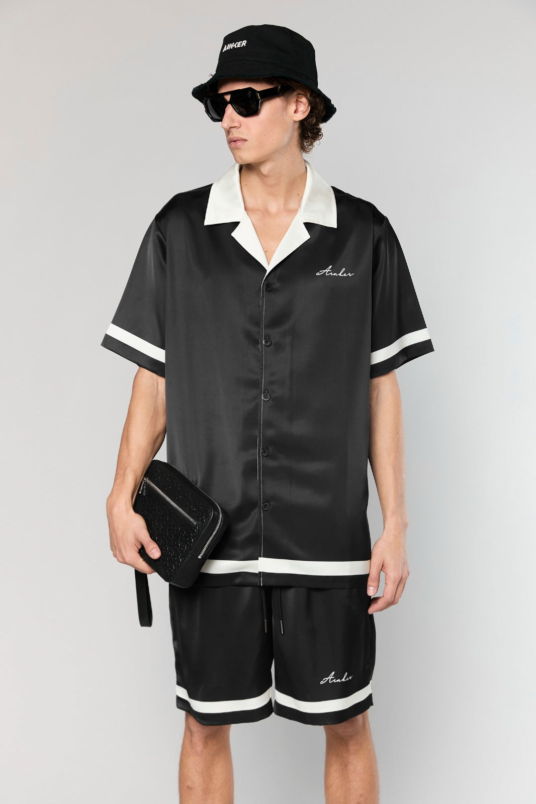 מכנס קצר Satin 841 Black