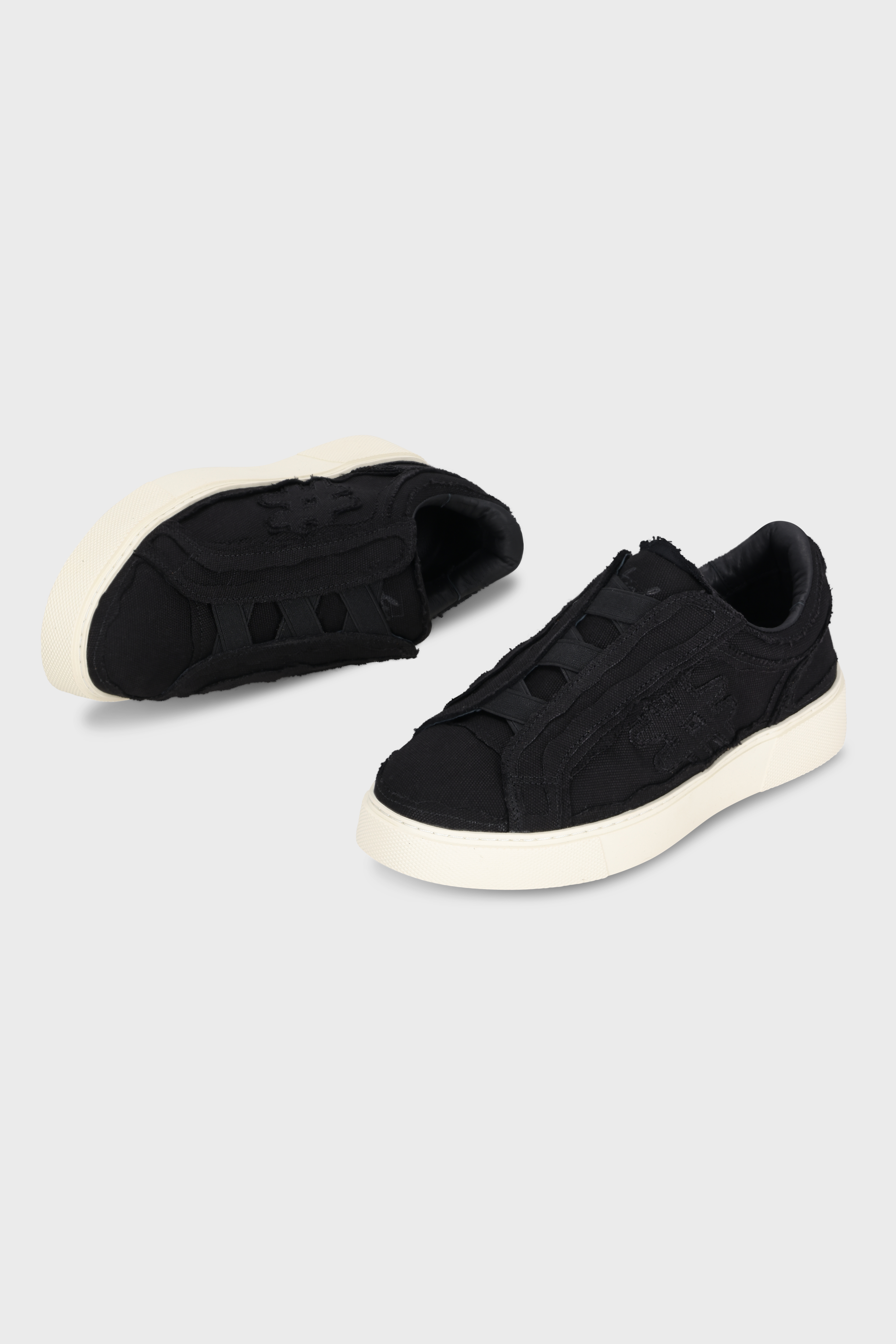 סניקרס Pivot Cross Black