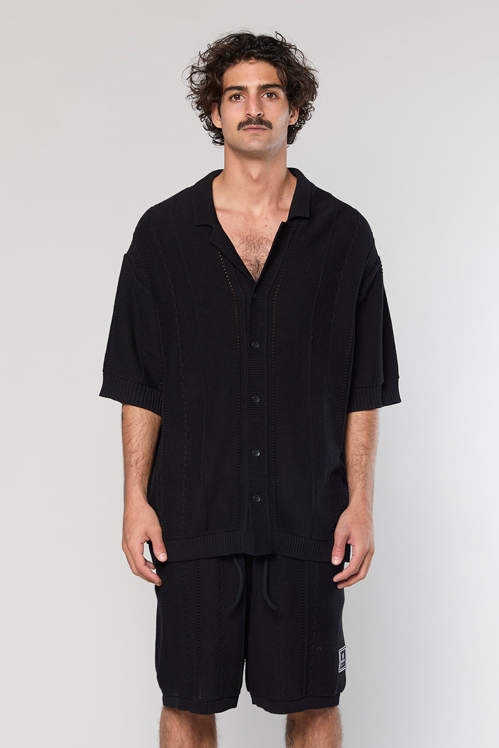 חולצה מכופתרת Black 720