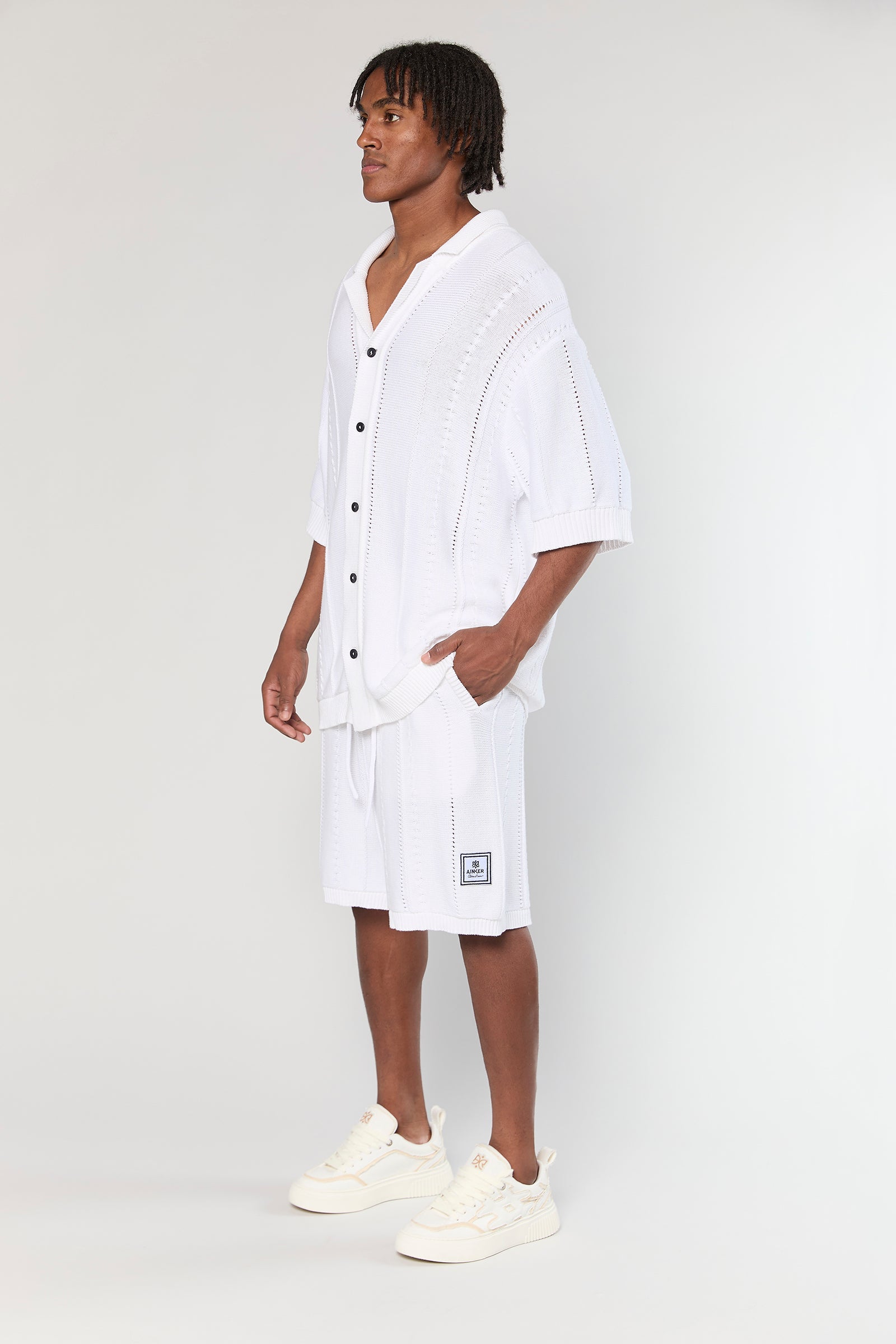חולצה מכופתרת White 720