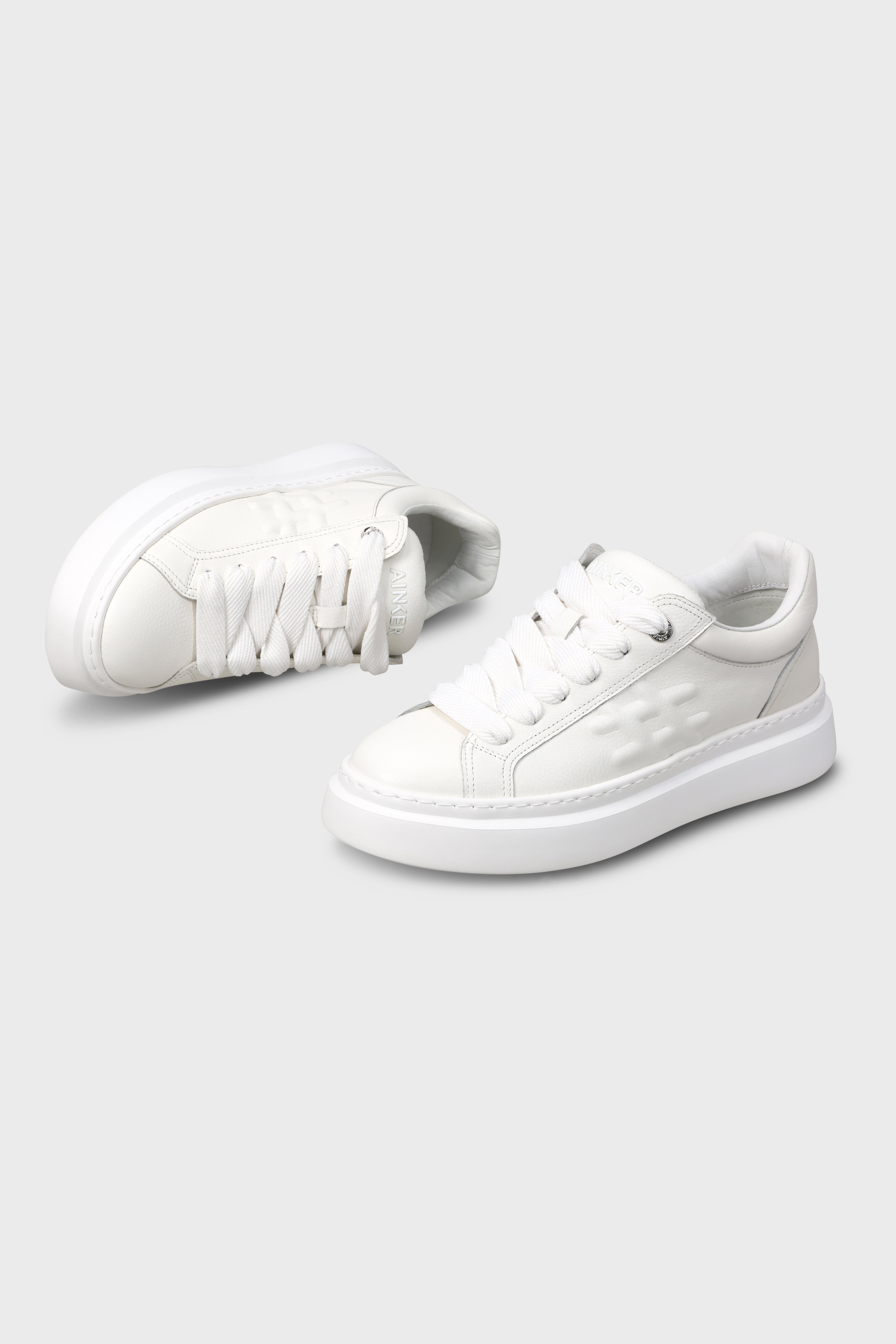 סניקרס Drop Line White Leather