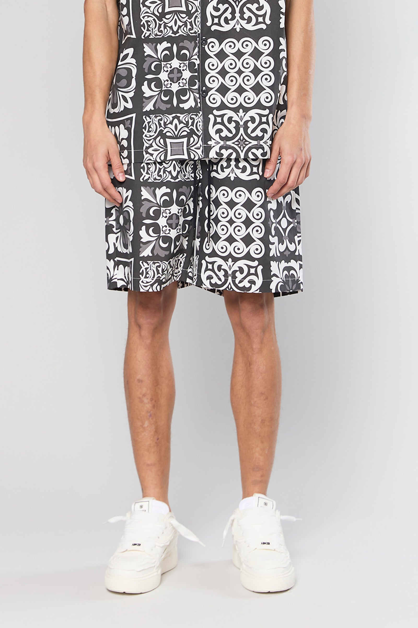 מכנס קצר Cotton Poplin 840 Black