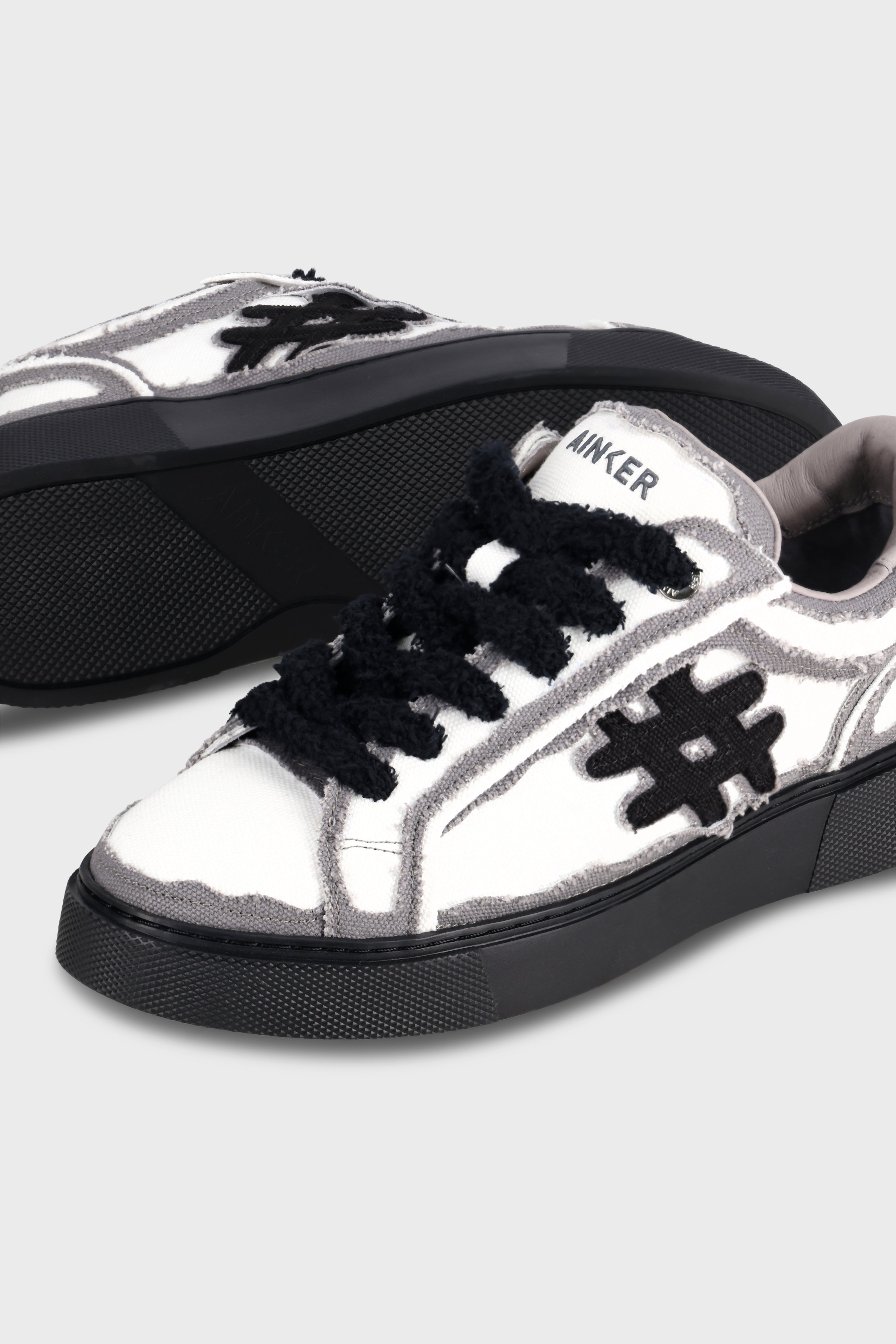 סניקרס Pivot White Black Canvas