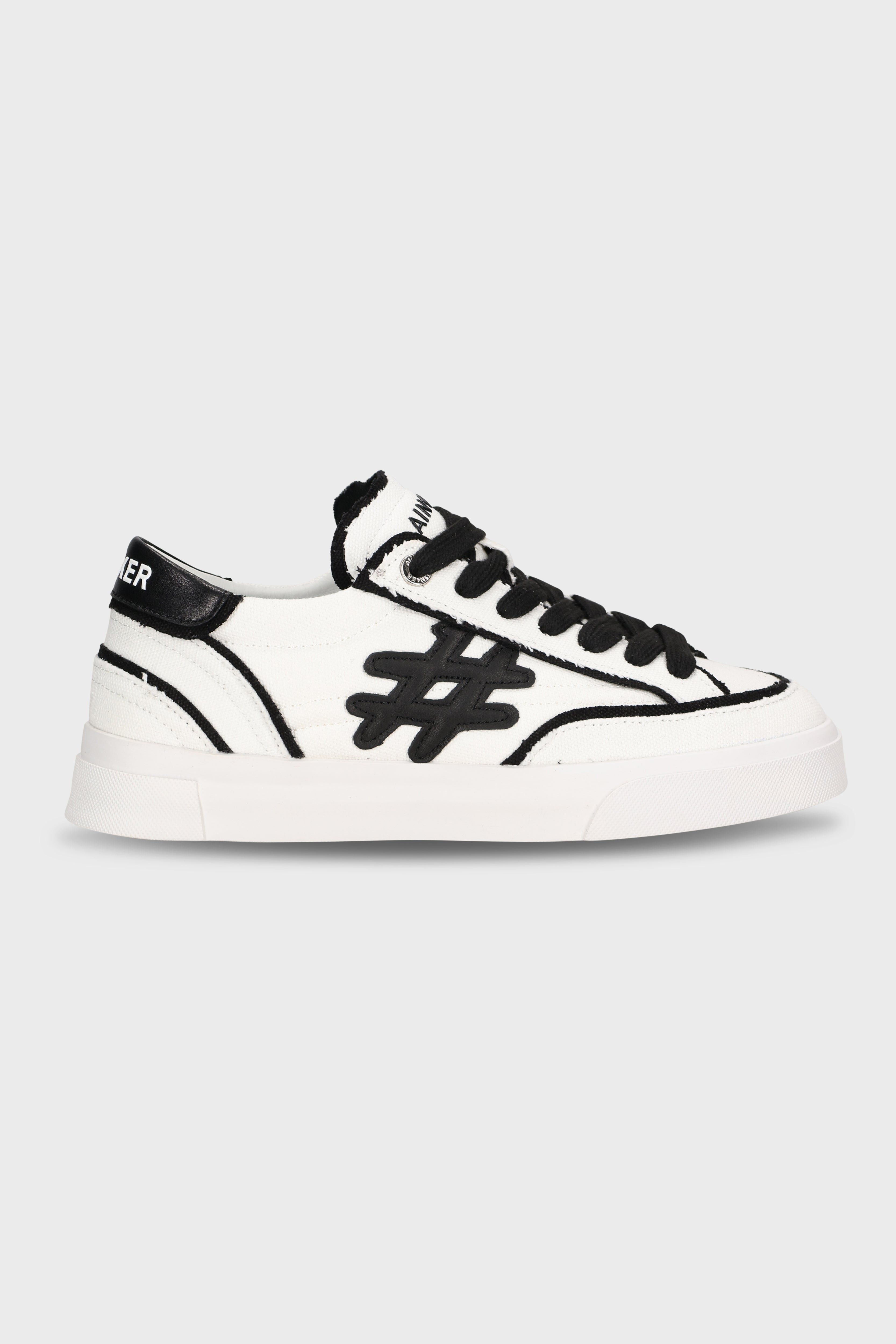 סניקרס Super Star Canvas White