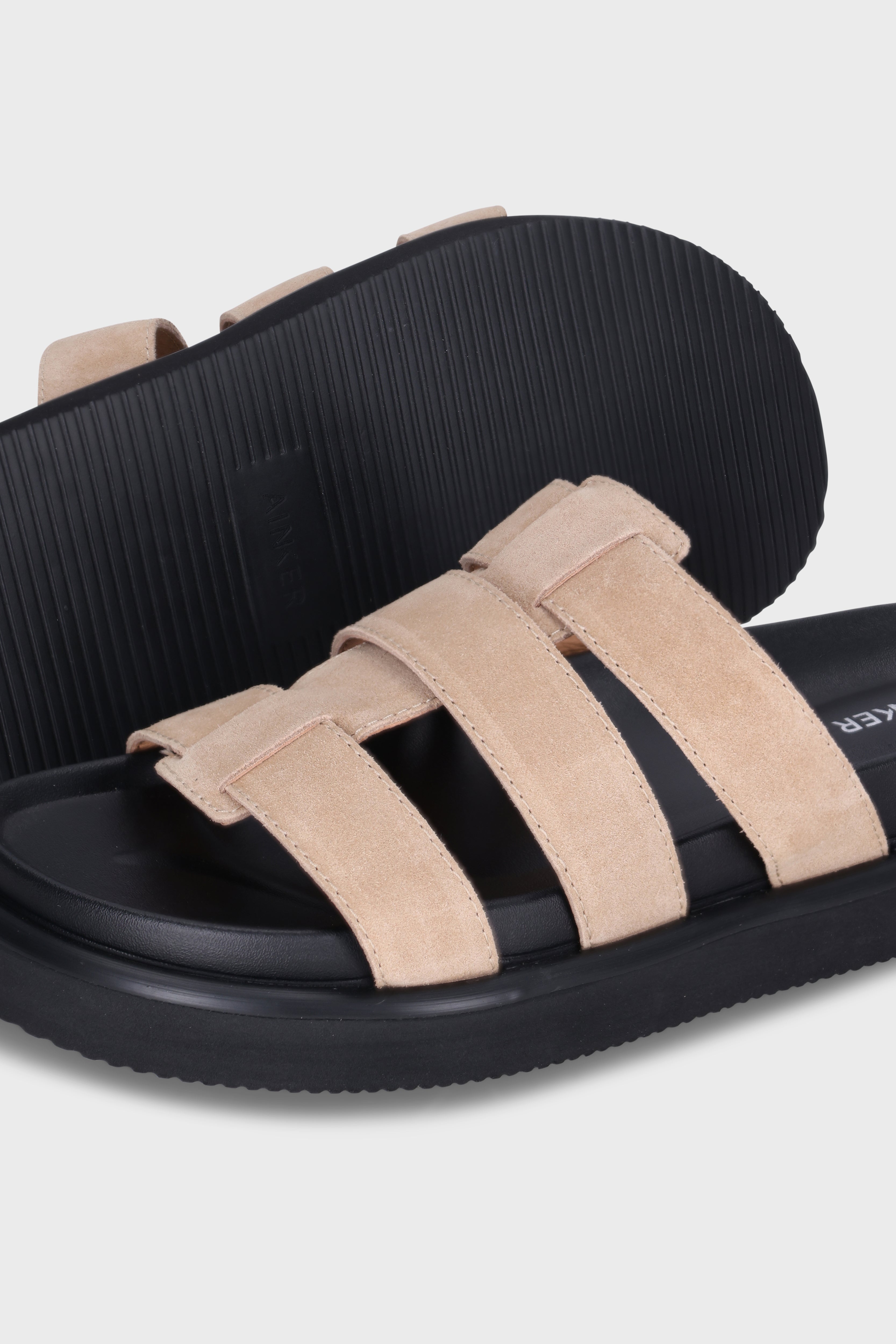 נעליים Atlas Off-White Suede