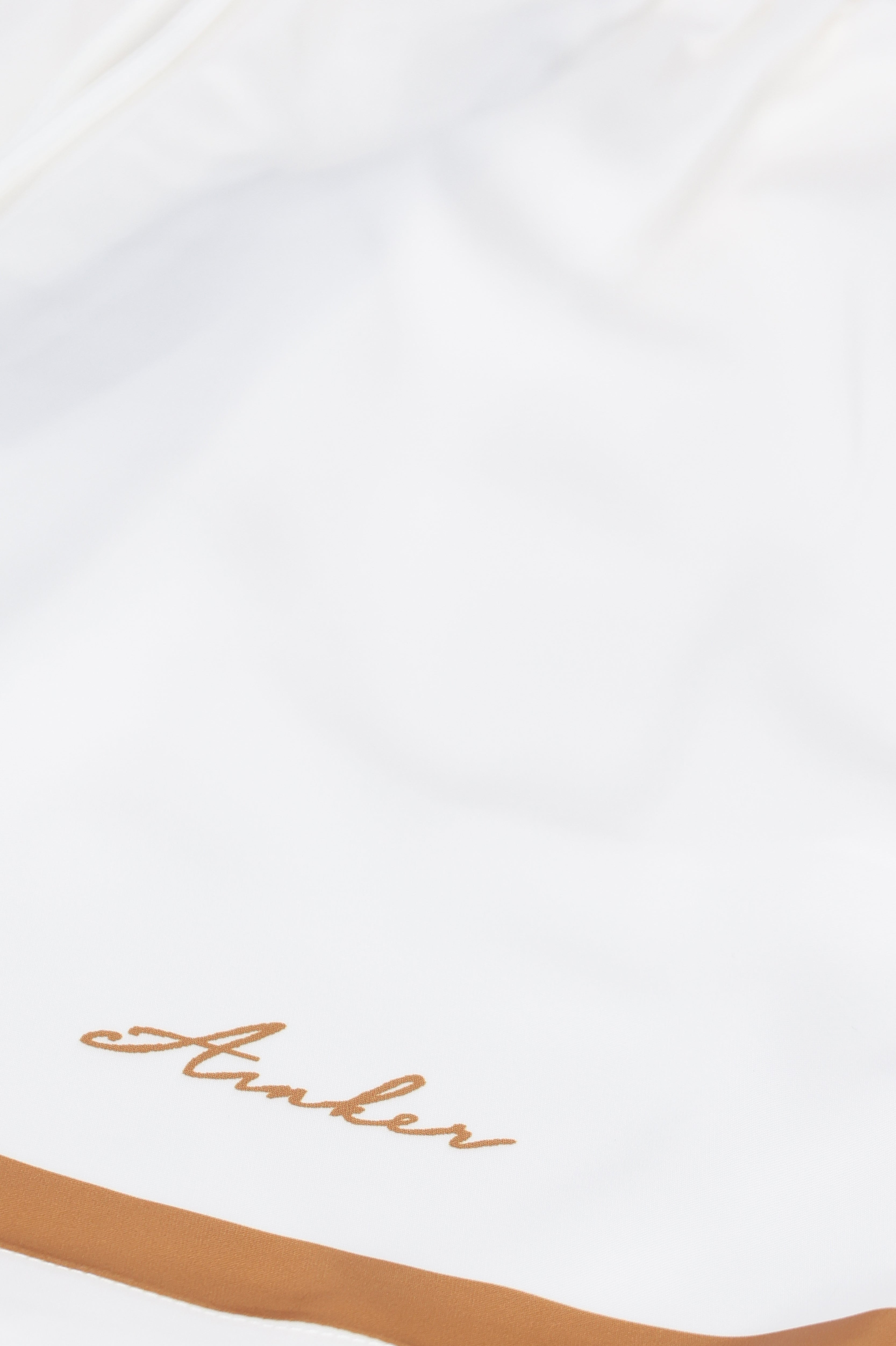 מכנס קצר Satin 841 White Orange